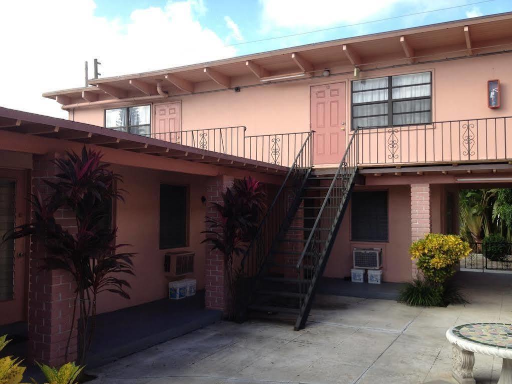 Helen Apartments & Motel West Palm Beach Exterior photo